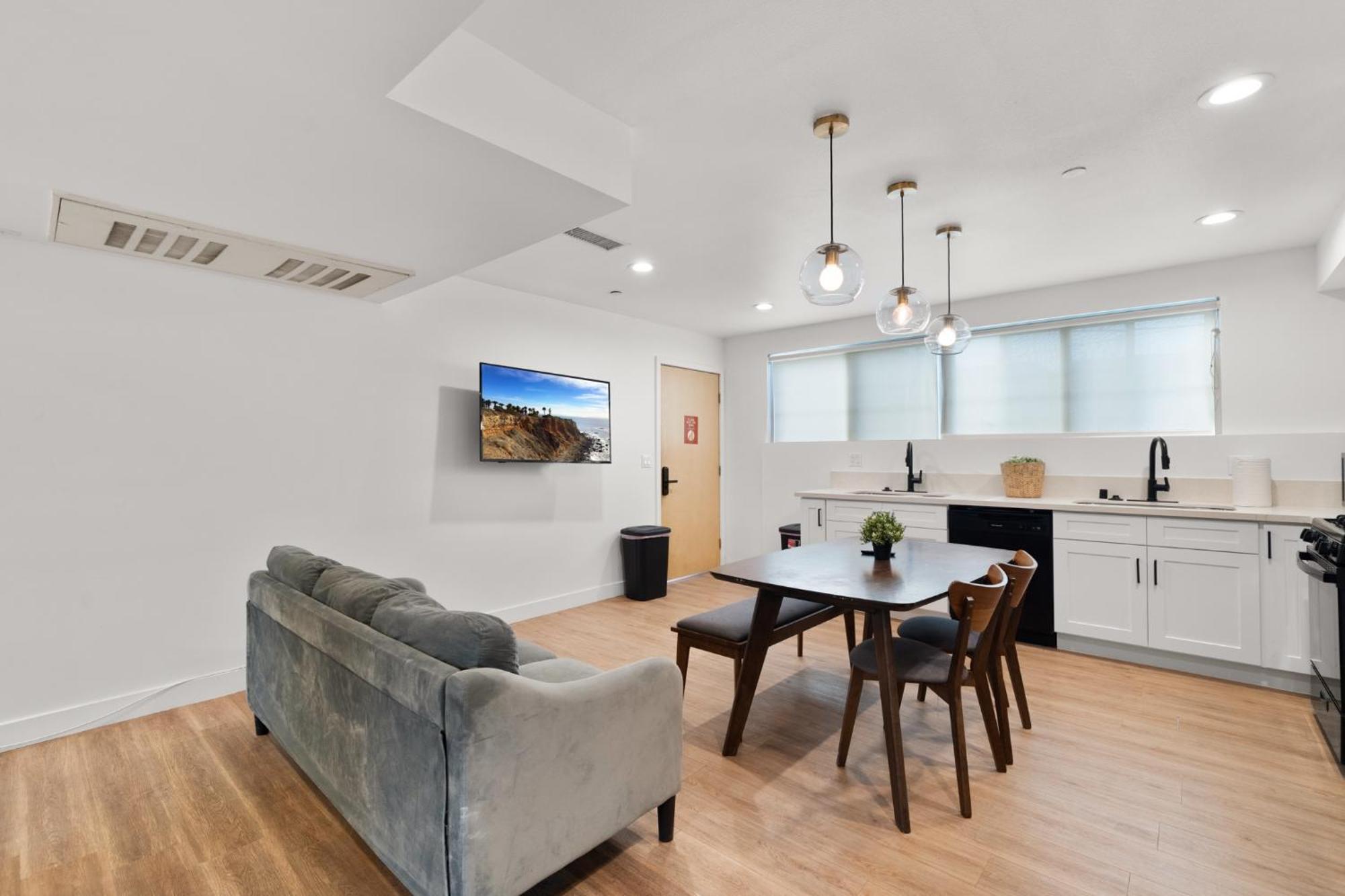 Charming Urban Retreat Near Usc In La- Private Room With Share Living Room With Kitchen Los Angeles Exterior foto